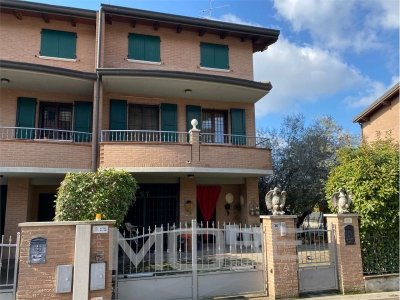 casa indipendente in vendita a Campogalliano