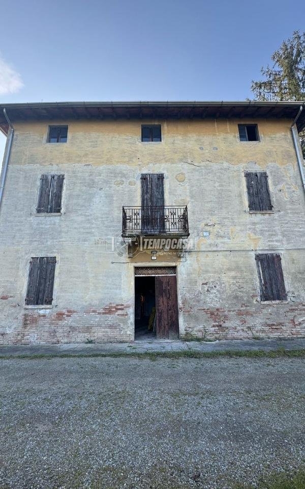 negozio in vendita a Campogalliano