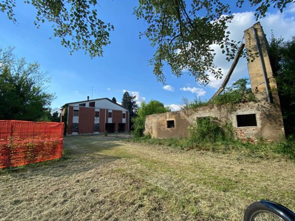 intera palazzina in vendita a Campogalliano