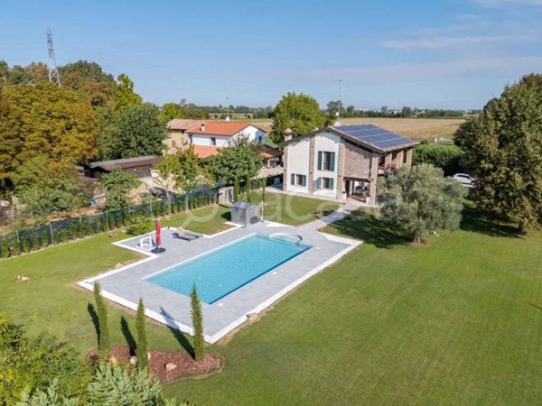casa indipendente in vendita a Campogalliano