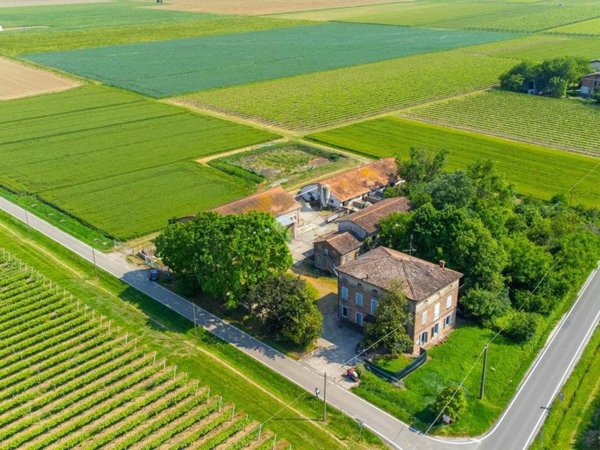 casa indipendente in vendita a Campogalliano in zona Panzano
