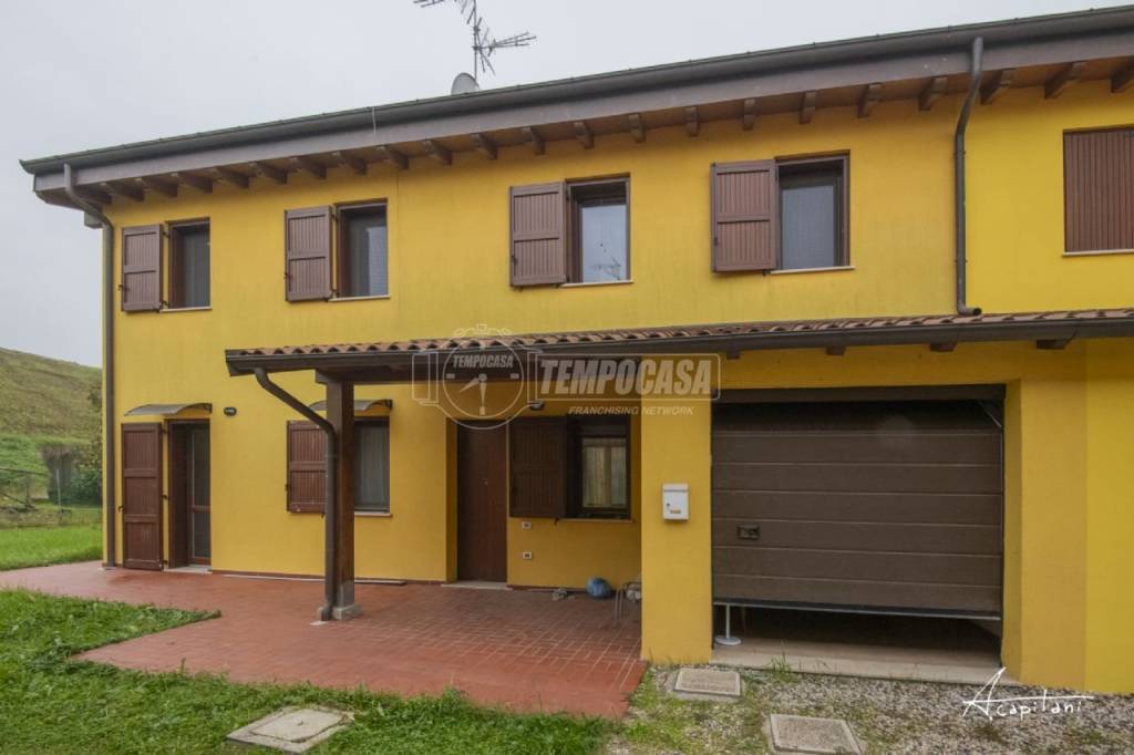 casa indipendente in vendita a Camposanto
