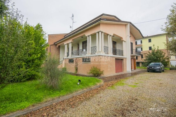 casa indipendente in vendita a Camposanto