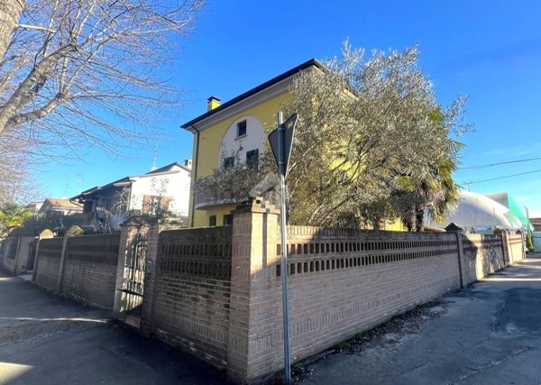casa indipendente in vendita a Camposanto