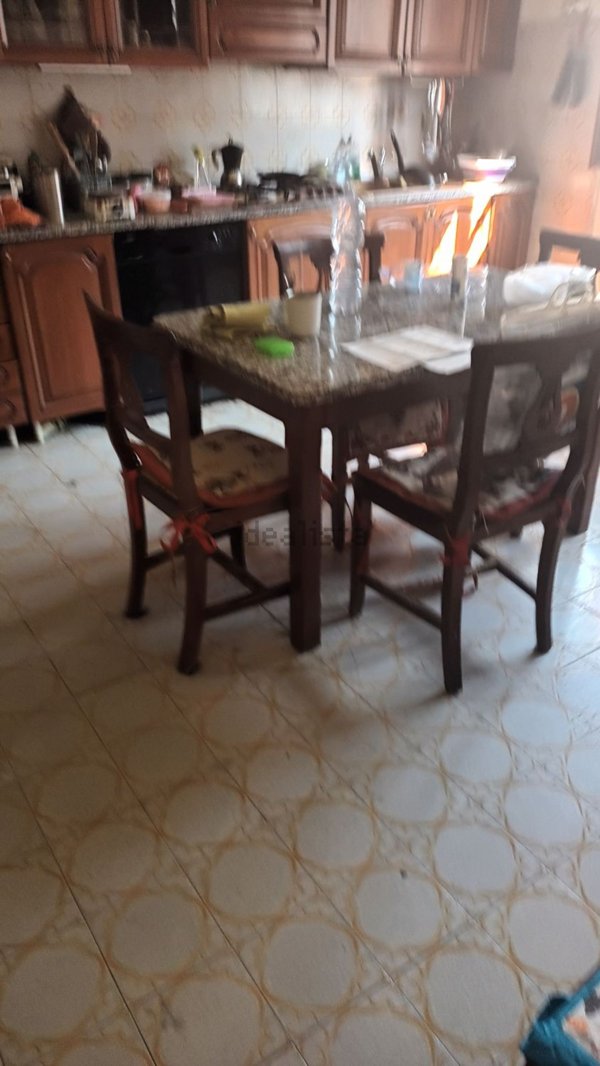 pentavano in vendita a Camposanto