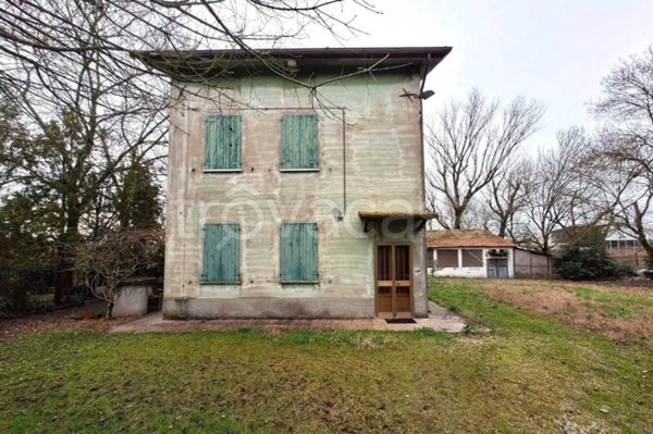 casa indipendente in vendita a Camposanto