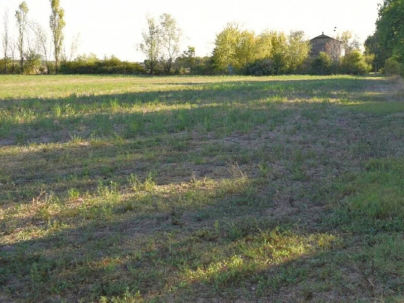 terreno edificabile in vendita a Camposanto