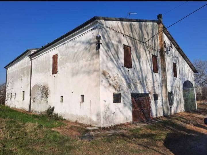 casa indipendente in vendita a Carpi in zona Budrione