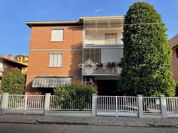 casa semindipendente in vendita a Carpi in zona Cortile