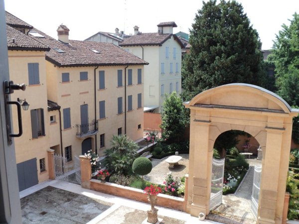 appartamento in vendita a Carpi in zona Centro Storico
