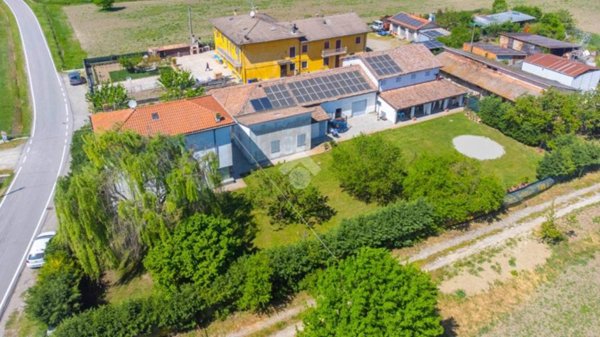 casa indipendente in vendita a Carpi