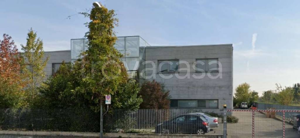 negozio in vendita a Carpi in zona Quartirolo