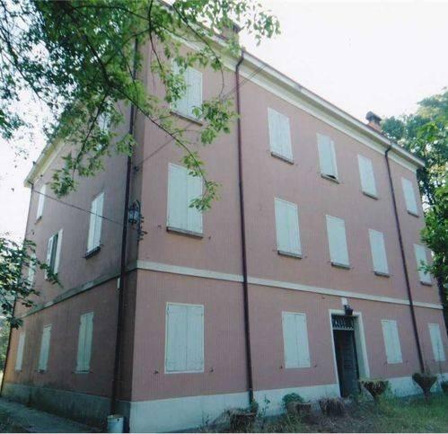 casa indipendente in vendita a Carpi