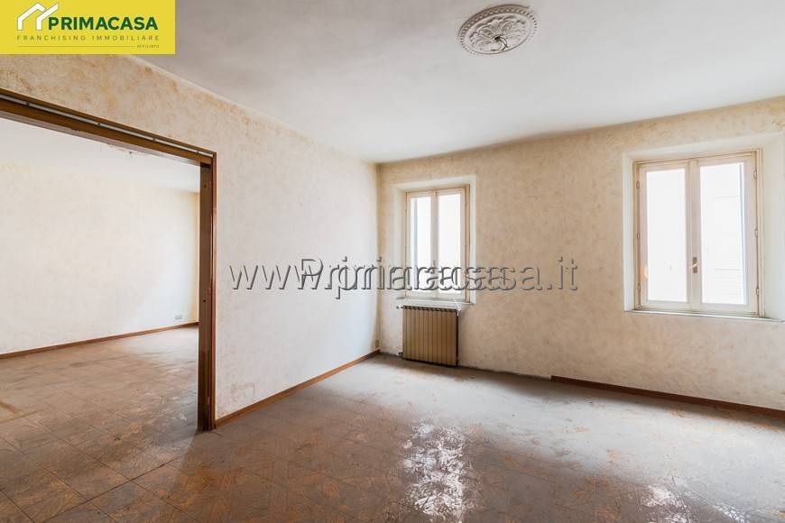 casa indipendente in vendita a Carpi in zona Centro Storico