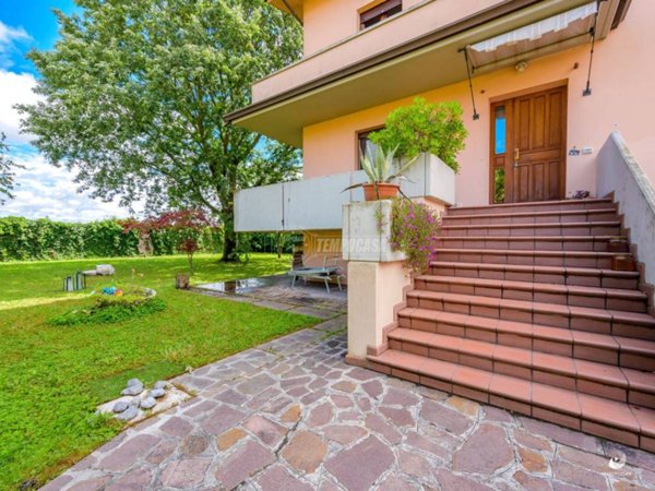 casa indipendente in vendita a Carpi in zona Fossoli