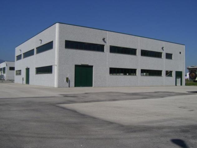 locale commerciale in vendita a Carpi