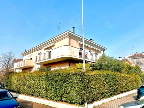 appartamento in vendita a Carpi in zona Cibeno Pile