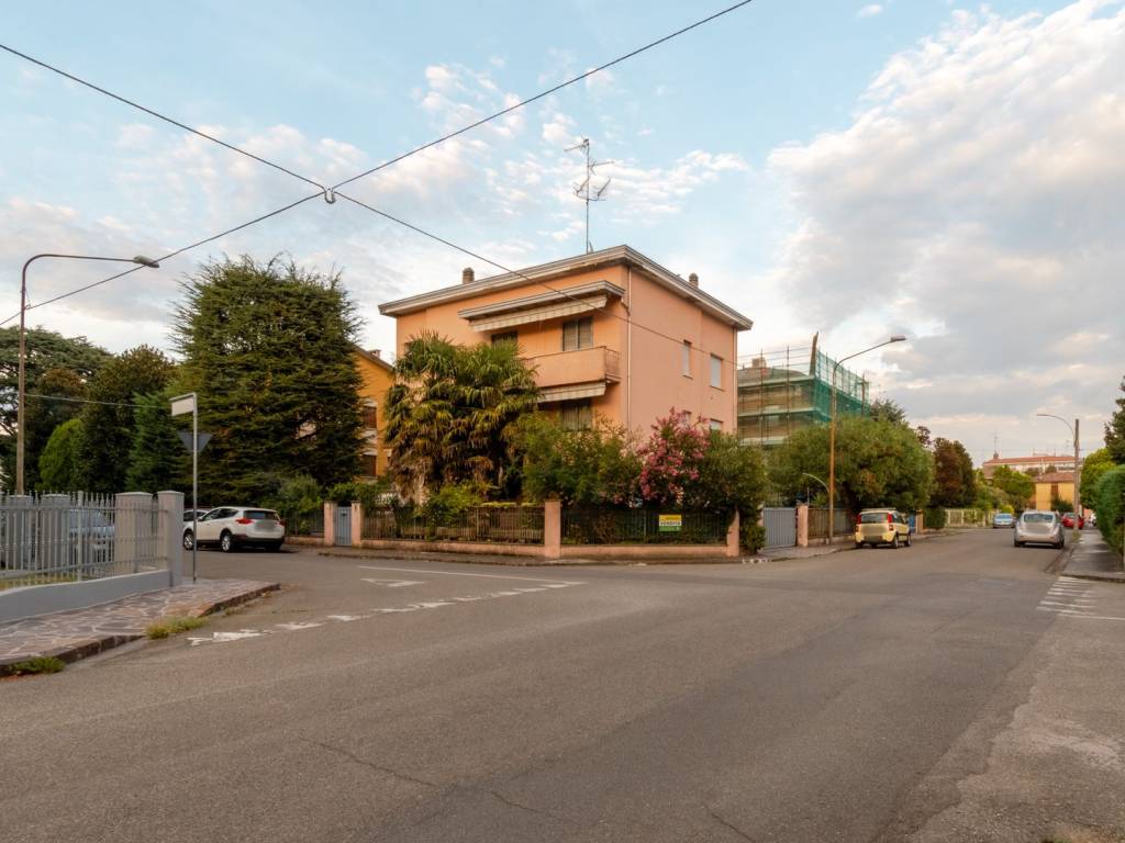 casa indipendente in vendita a Carpi