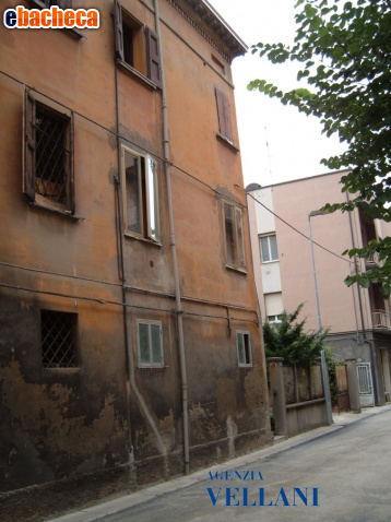 appartamento in vendita a Carpi in zona Centro Storico