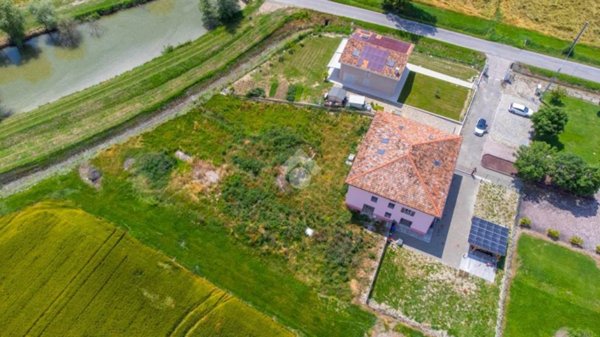 casa indipendente in vendita a Carpi