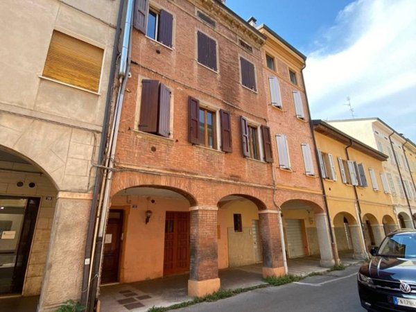appartamento in vendita a Carpi in zona Centro Storico