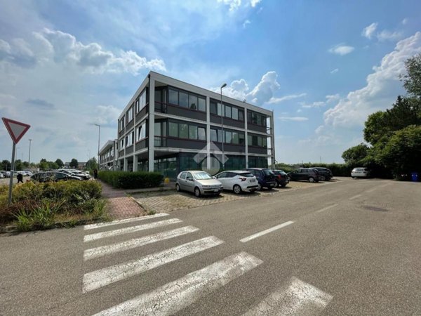 ufficio in vendita a Carpi