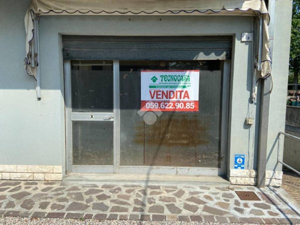 negozio in vendita a Carpi in zona Fossoli