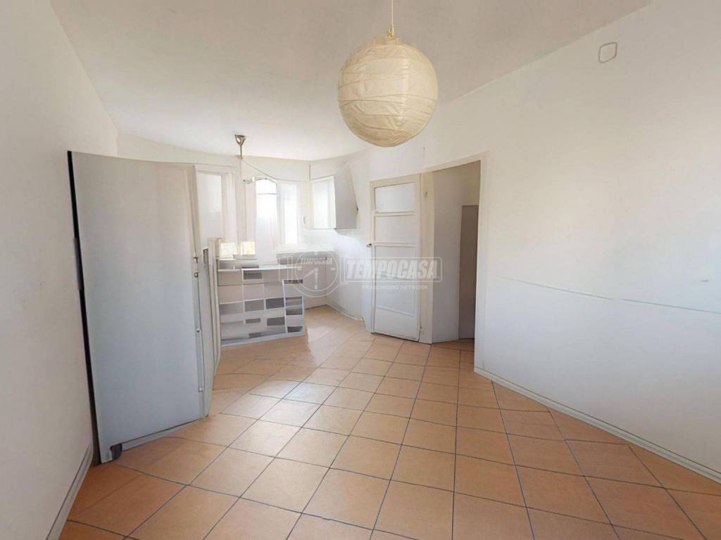 appartamento in vendita a Carpi in zona Centro Storico