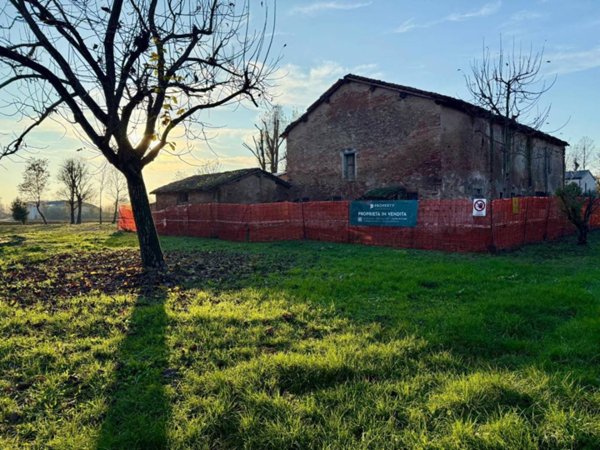 casa indipendente in vendita a Carpi in zona Budrione