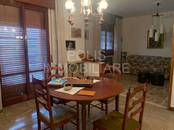 casa indipendente in vendita a Carpi in zona Centro Storico