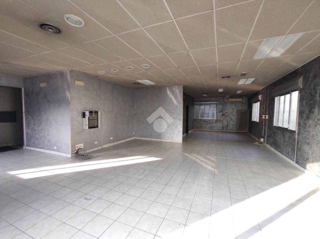negozio in vendita a Carpi in zona Centro Storico