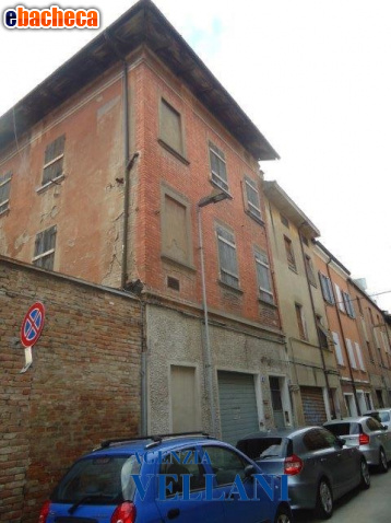 appartamento in vendita a Carpi in zona Centro Storico