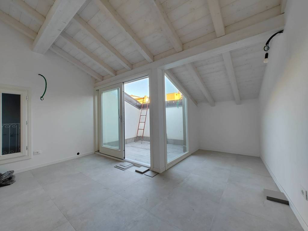 appartamento in vendita a Carpi in zona Centro Storico