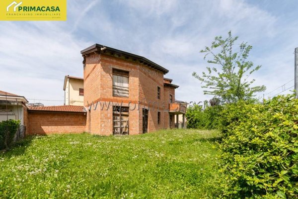 casa indipendente in vendita a Carpi in zona Centro Storico
