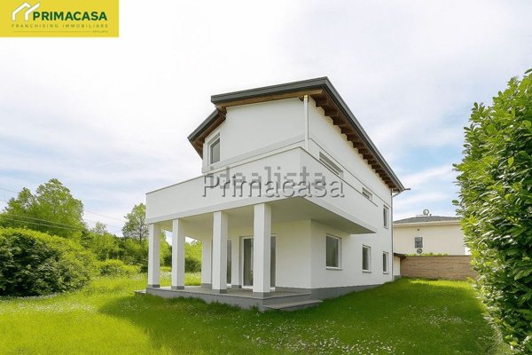 casa indipendente in vendita a Carpi in zona Centro Storico