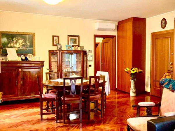 appartamento in vendita a Carpi in zona Centro Storico