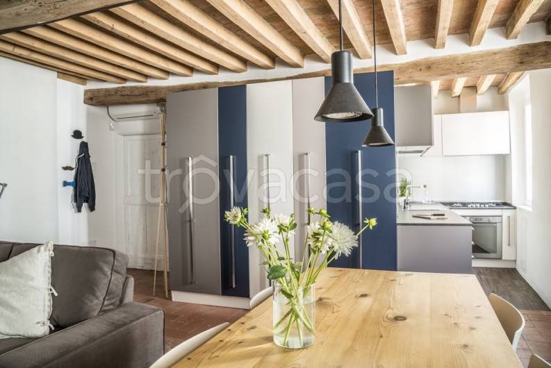 casa indipendente in vendita a Carpi in zona Centro Storico