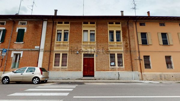 pentavano in vendita a Carpi in zona Centro Storico