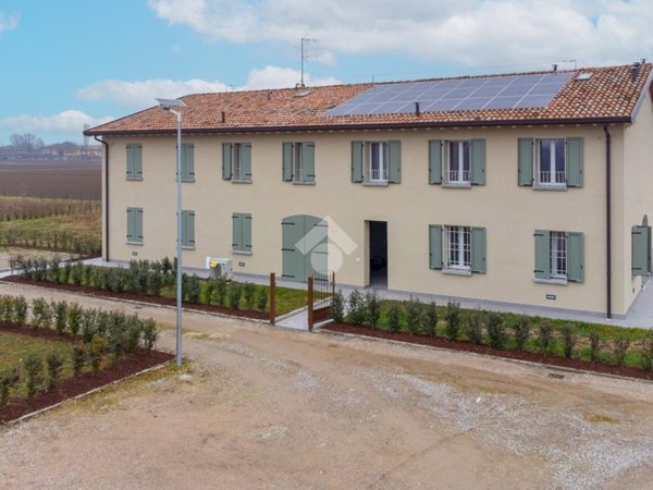 casa indipendente in vendita a Carpi in zona Cortile