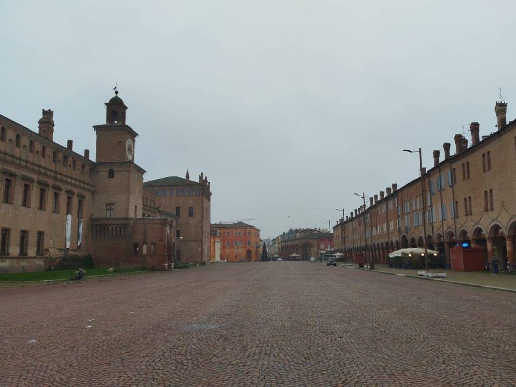 negozio in vendita a Carpi