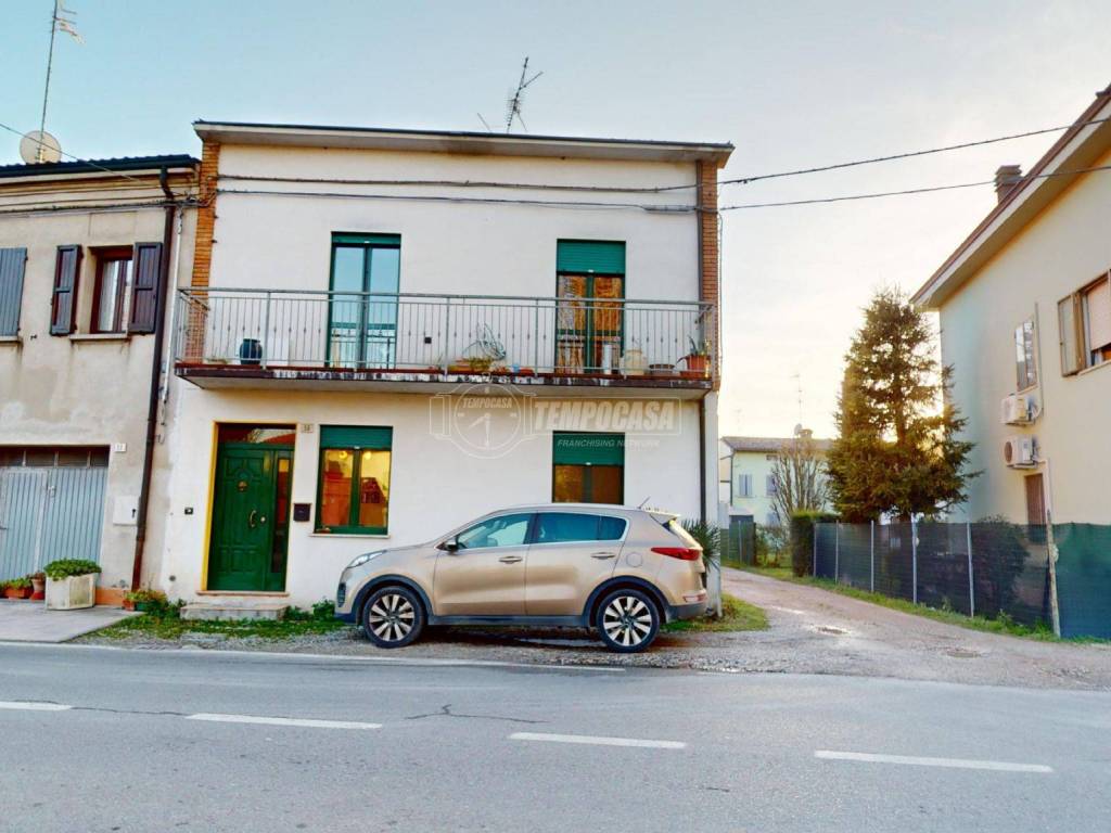 casa indipendente in vendita a Carpi in zona Fossoli