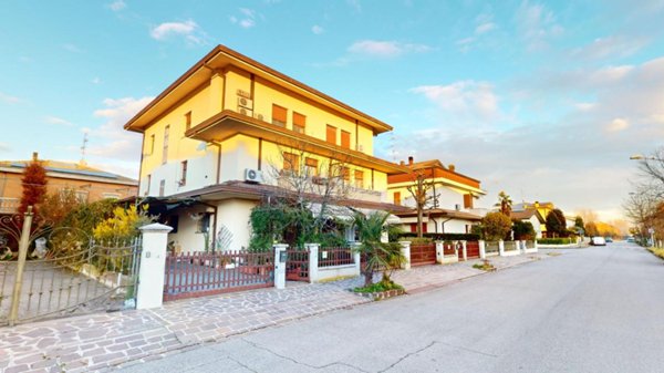 appartamento in vendita a Carpi in zona San Marino