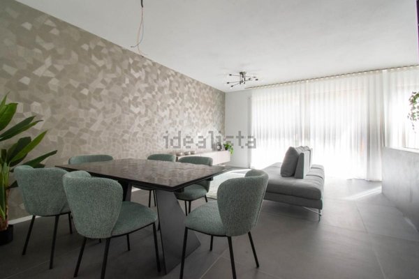 casa indipendente in vendita a Carpi in zona Centro Storico