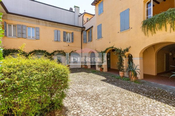 appartamento in vendita a Carpi in zona Centro Storico