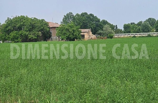 casale in vendita a Carpi in zona Santa Croce