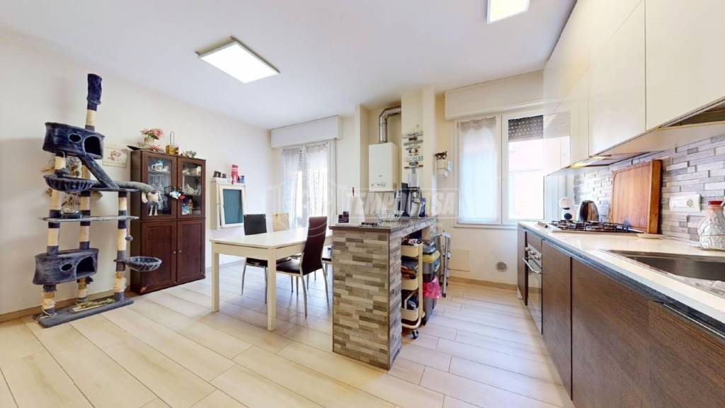 appartamento in vendita a Carpi in zona Centro Storico