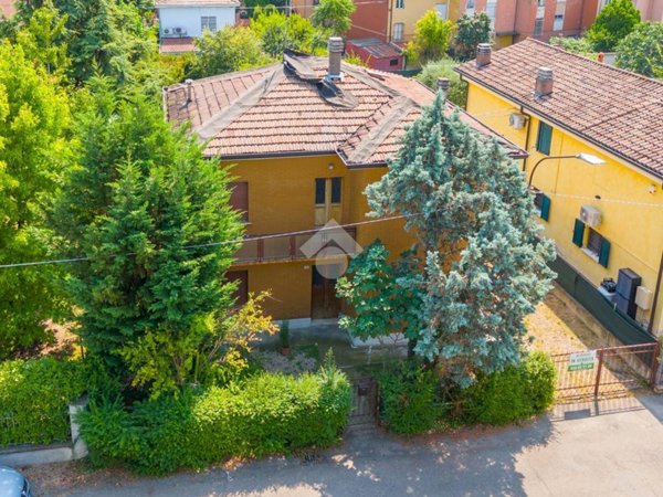 casa indipendente in vendita a Carpi