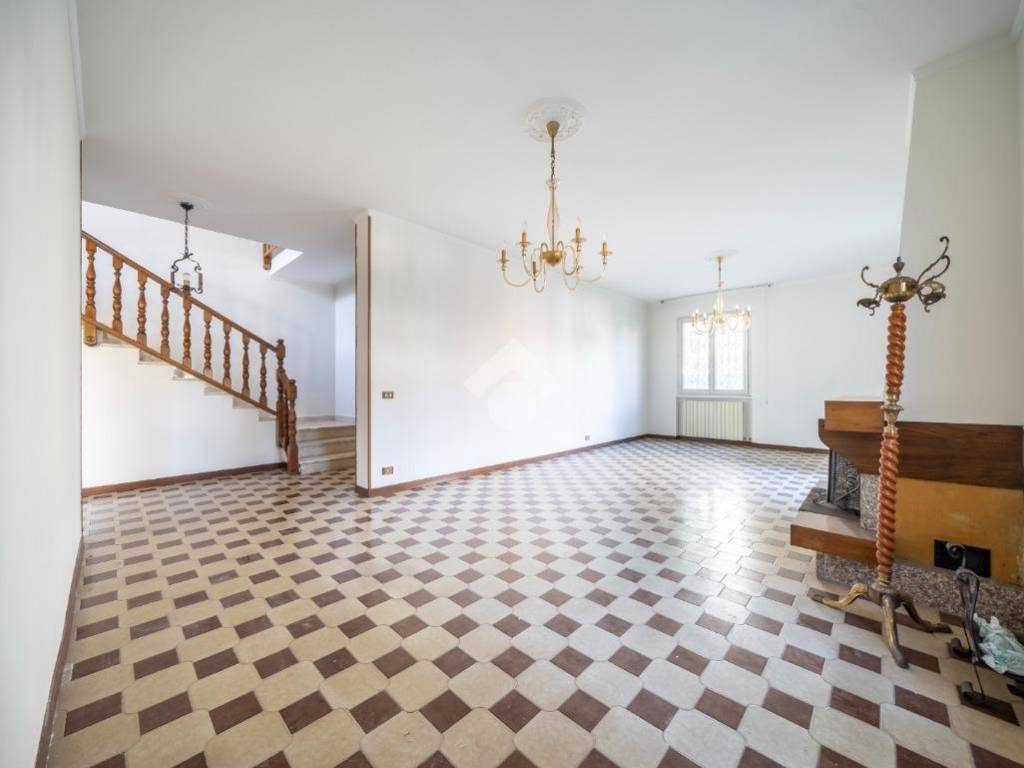 casa indipendente in vendita a Carpi