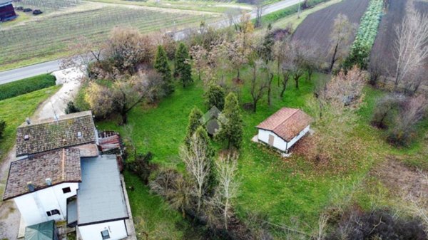 casa indipendente in vendita a Carpi in zona San Marino