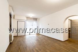 appartamento in vendita a Carpi in zona Centro Storico